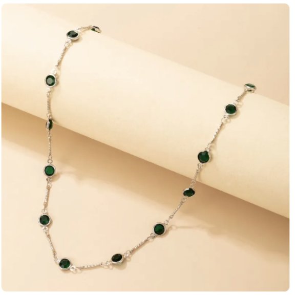 "Lydia" Emerald Green Jewel Gold Minimalist Dainty Simple Casual/Festival Choker - Picture 7 of 10